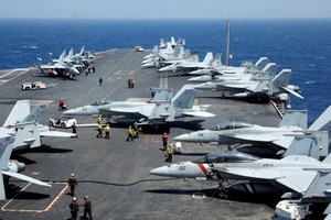 Ảnh tàu sân bay Mỹ USS Carl Vinson ở Biển Đông